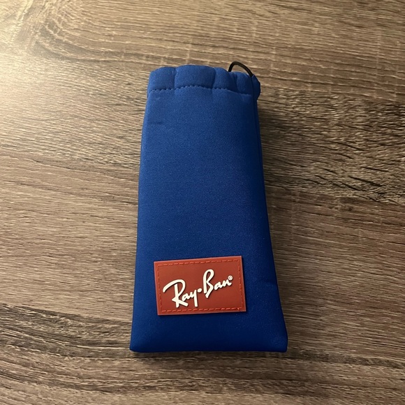 Ray-Ban Wayfarer Classic Luxury Kids Black Sunglasses | NWOT - Picture 5 of 5